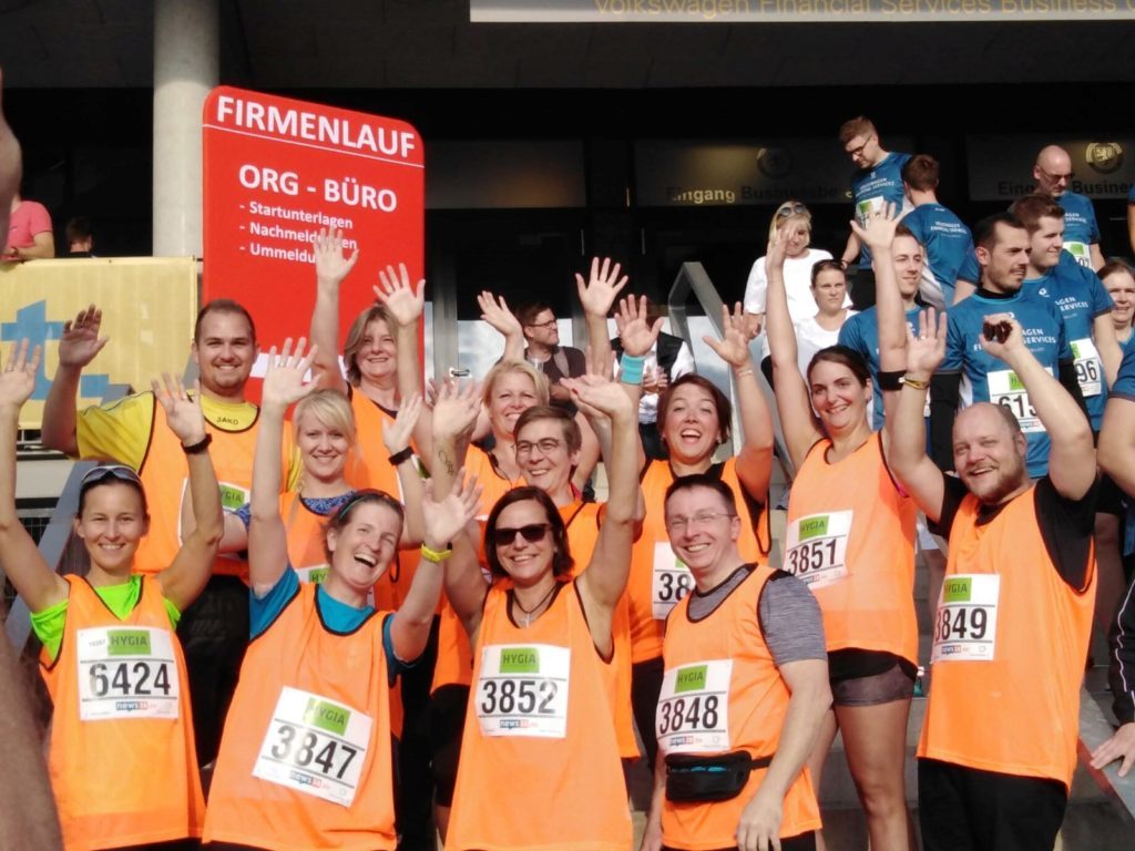 Gruppenfoto Mitarbeiter Lavie beim Firmenlauf